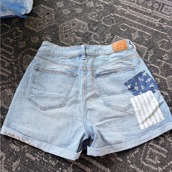 American Eagle Outfitters Light Blue Patchwork Denim Shorts - Picture 2 of 3